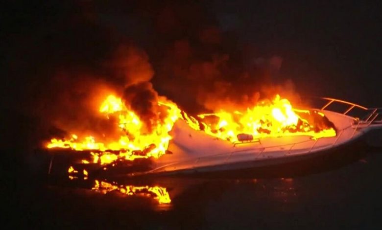 Boat caught fire in Jupiter