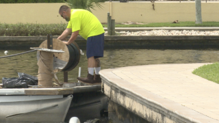 City of Cape Coral installing bubble curtains to clean algae