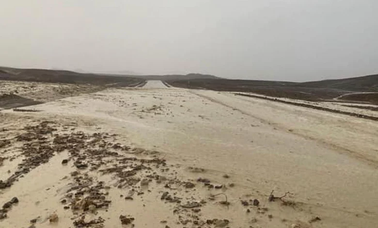 Tourists find safety after floods close Death Valley roads