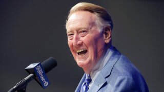 Vin Scully, Dodgers broadcaster for 67 years, dies at 94