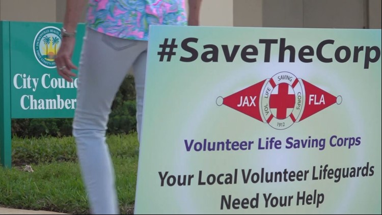 Volunteer lifeguards’ future up in the air in Florida city