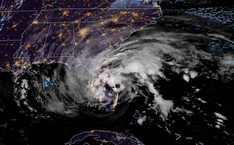 Hurricane Nicole hits Florida, 4 people dead in Orange County